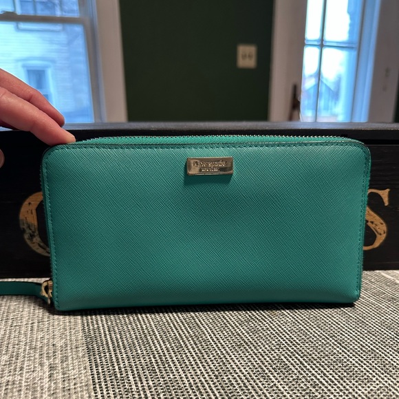 kate spade Handbags - Kate spade Newbury lane zip wallet